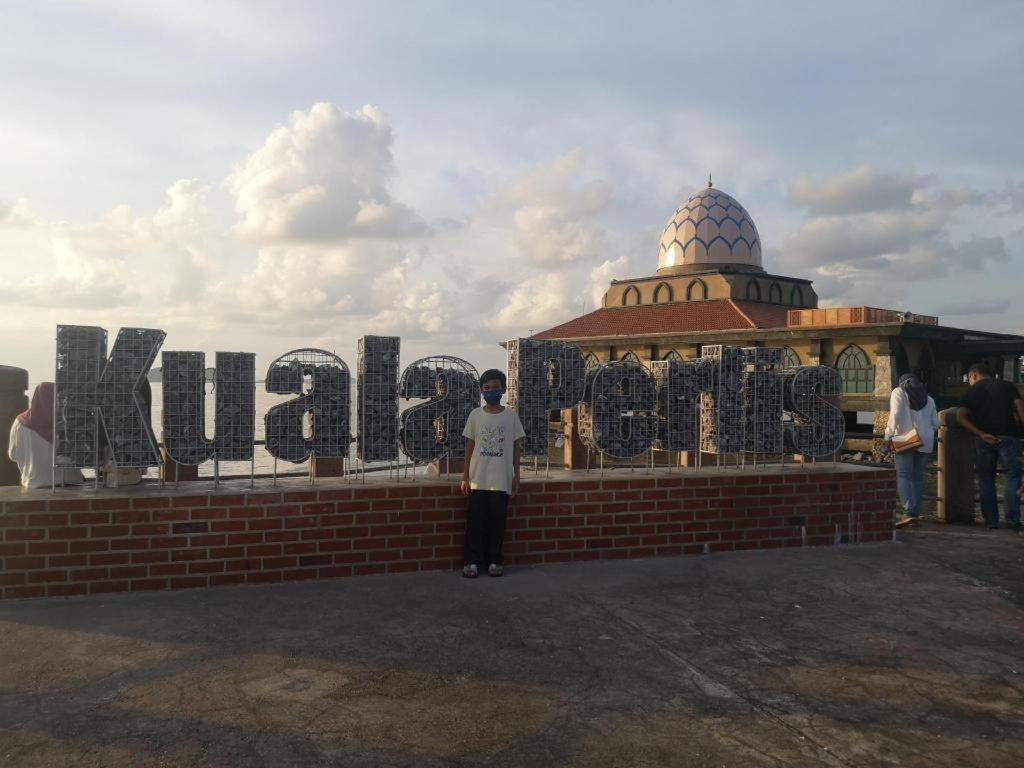 Putra Brasmana Hotel Kuala Perlis Exterior foto