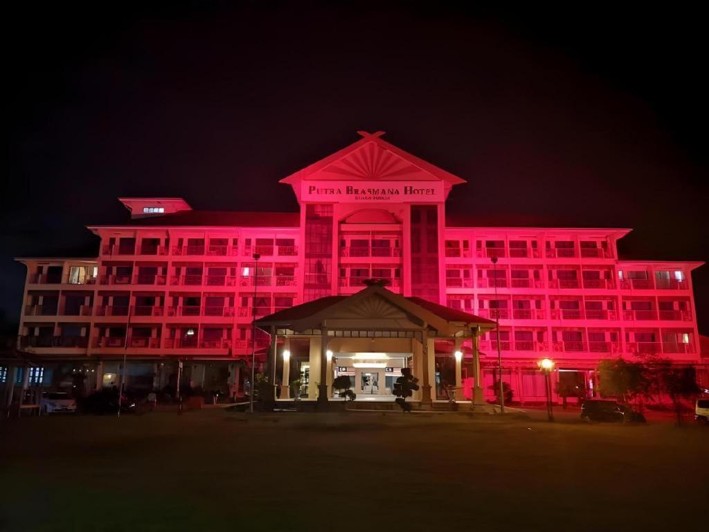 Putra Brasmana Hotel Kuala Perlis Exterior foto